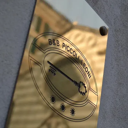 Piccoli Leoni Nocleg ze śniadaniem 3*